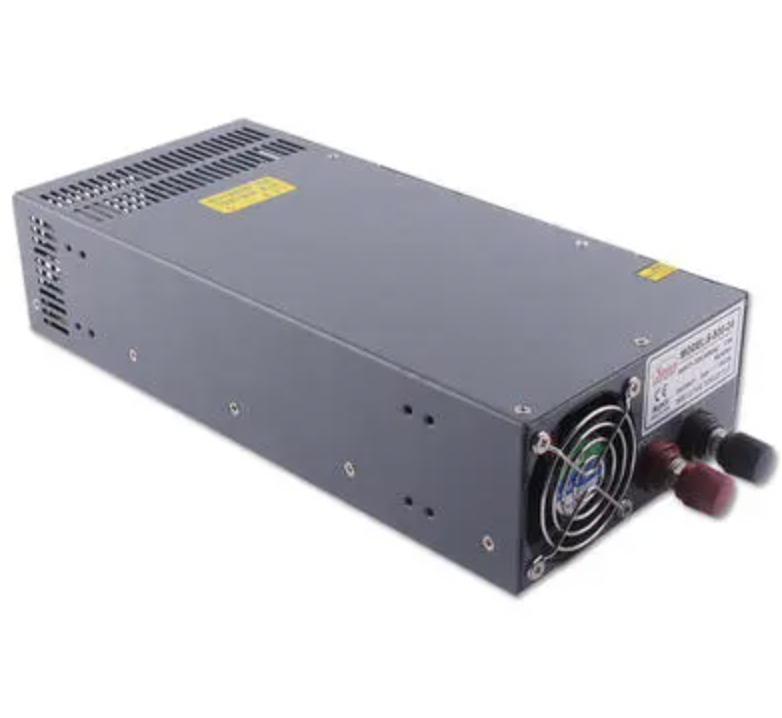 Fonte de alimenta&ccedil;&atilde;o de sa&iacute;da &uacute;nica S