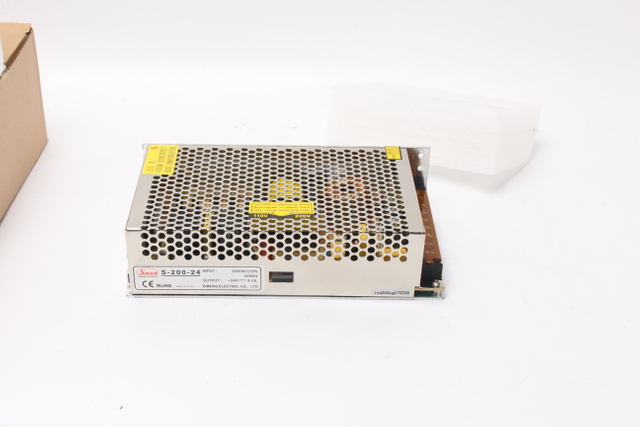 Fonte de alimentação comutada de saída única (SMPS) Série S-200 de 200 W