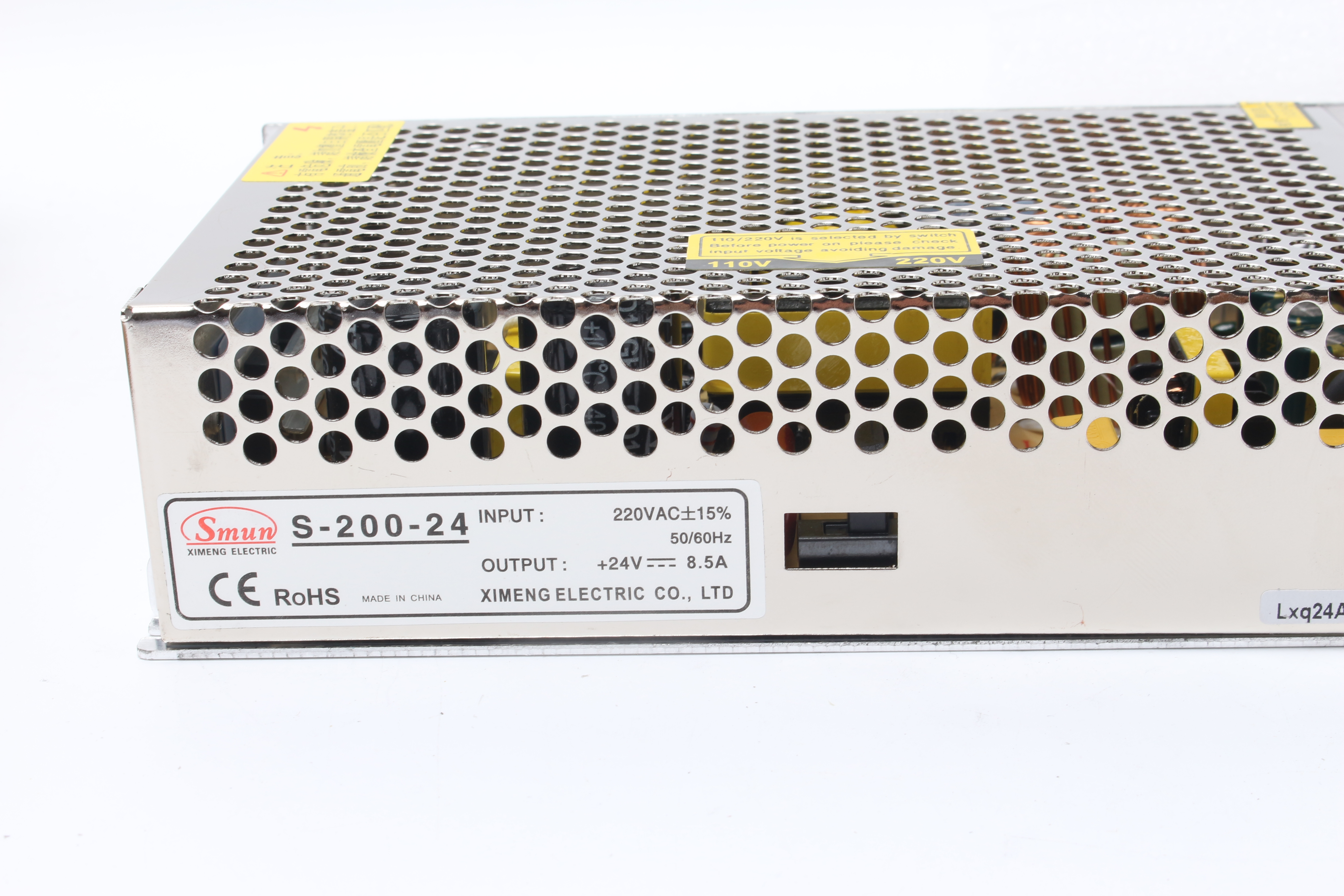 Fonte de alimentação comutada de saída única (SMPS) Série S-200 de 200 W